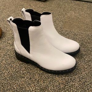 Sorel booties! Stylish and waterproof!